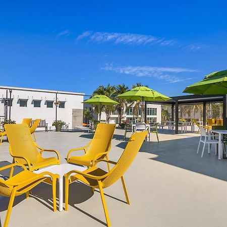 Naples Park Central Hotel Экстерьер фото