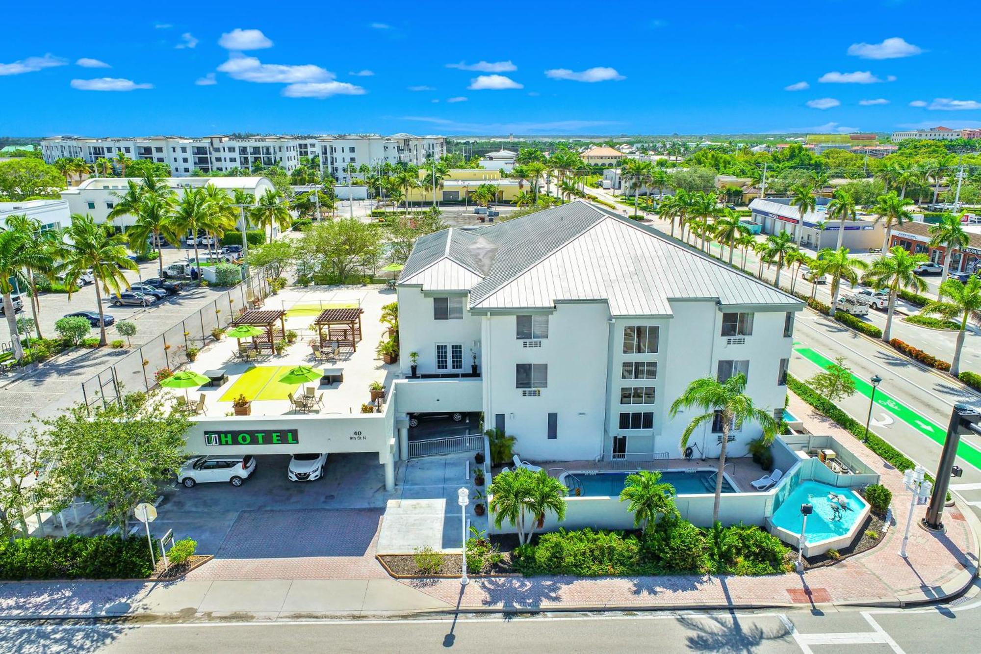 Naples Park Central Hotel Экстерьер фото