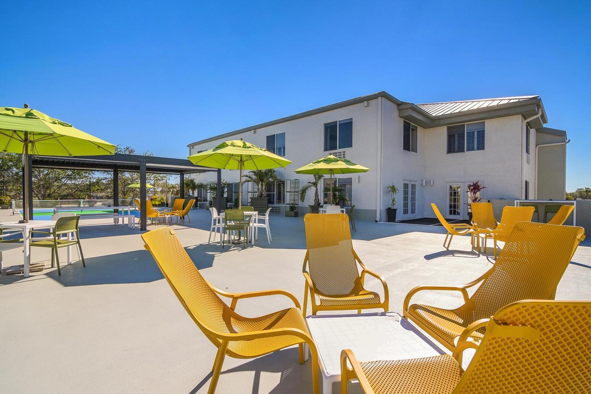 Naples Park Central Hotel Экстерьер фото