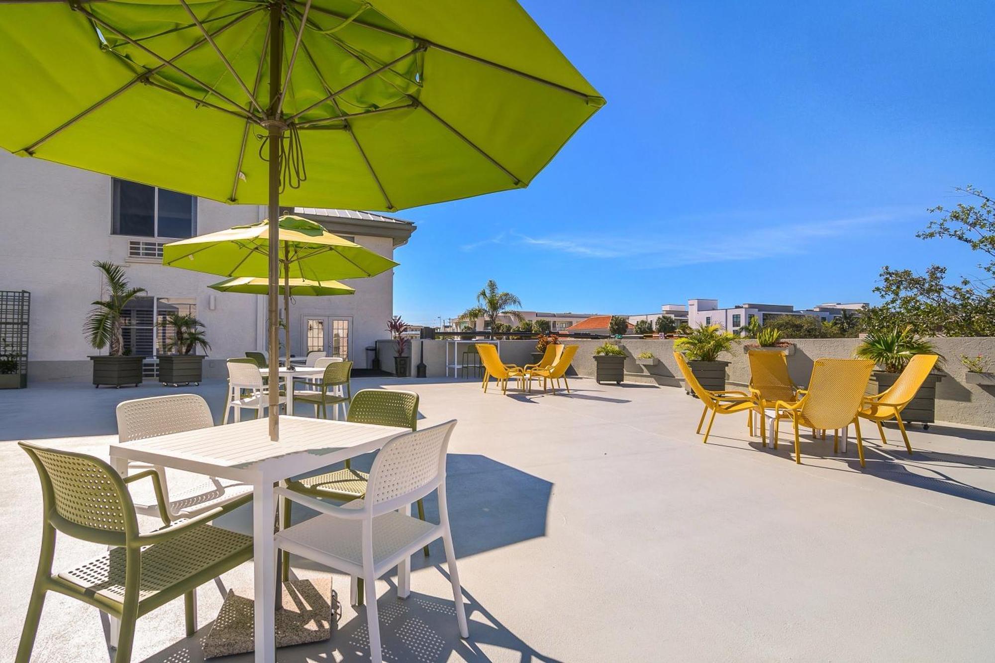 Naples Park Central Hotel Экстерьер фото